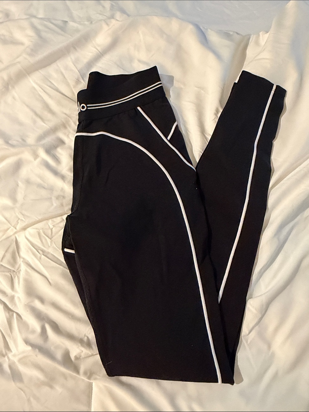 ALO leggings
